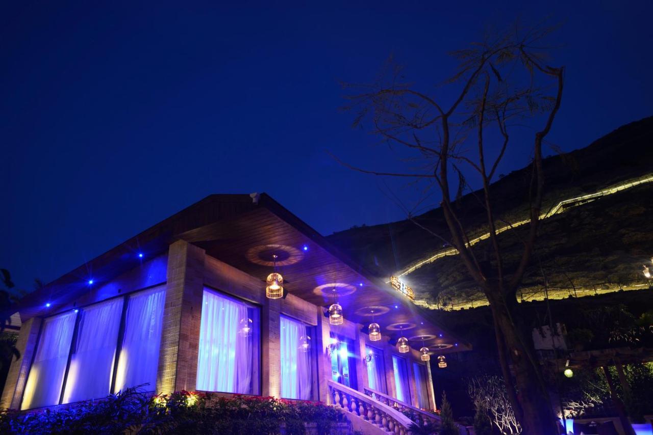 Della Resorts Lonavala Dış mekan fotoğraf